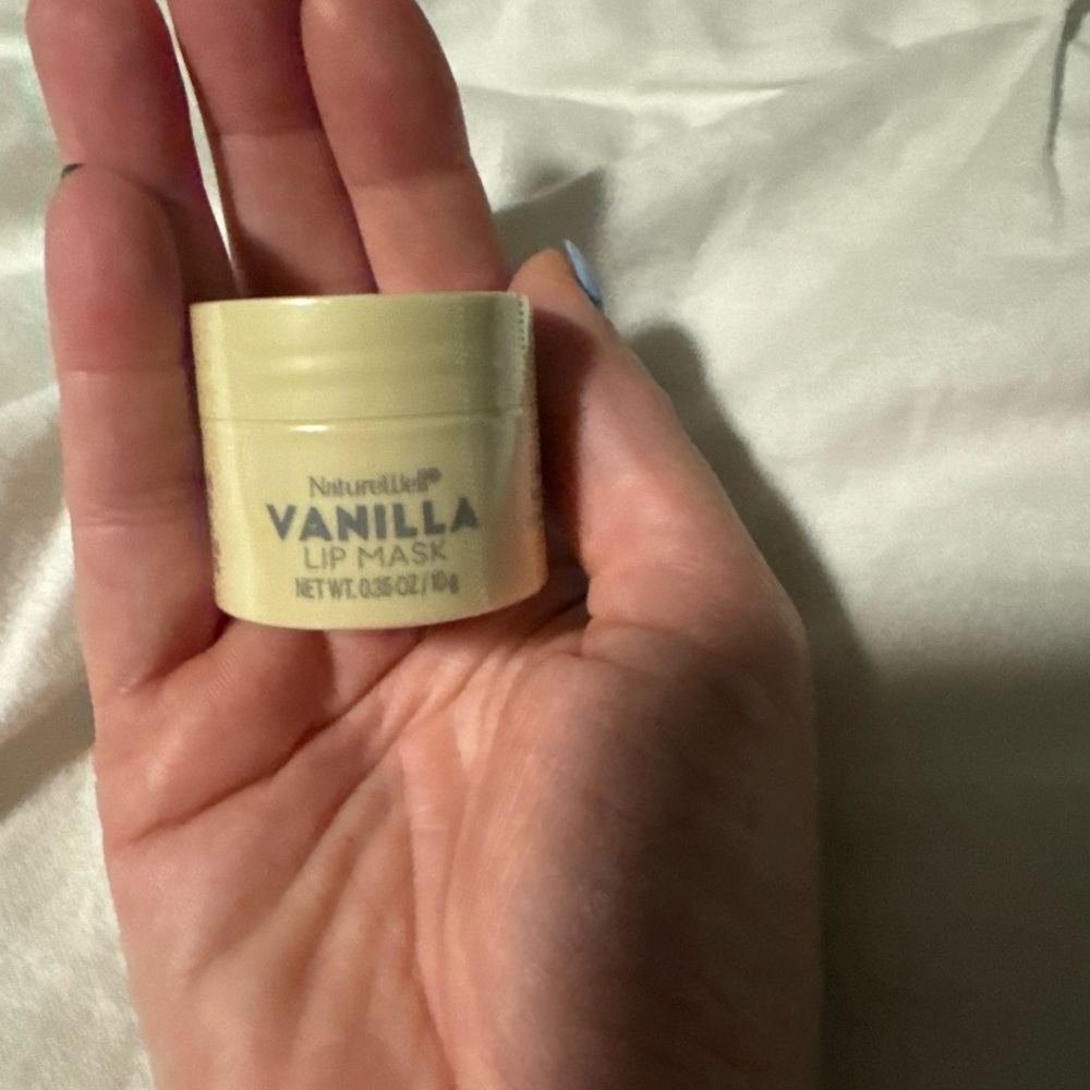 NaturelWell Vanilla Lip Mask